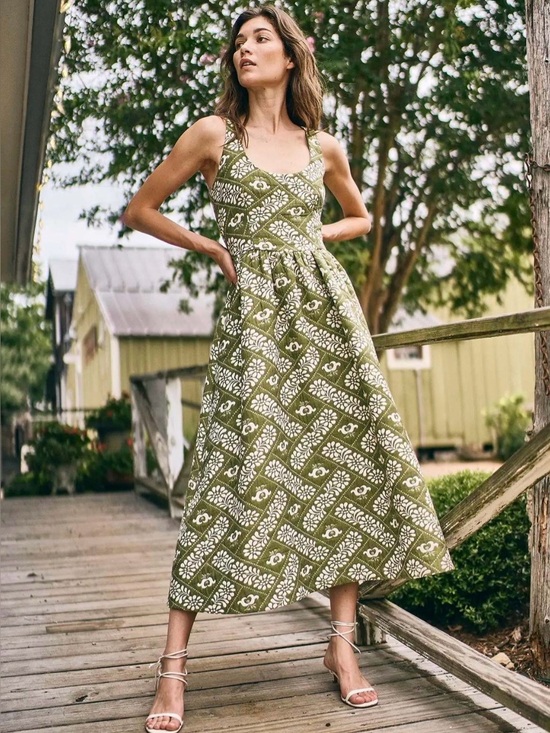 HUNTER BELL Dresses & Skirts - BNWT Hunter Bell Maddy Dress in Jaquard Olive size 2 $140